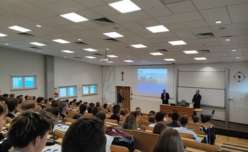 Dziekan i Prodziekami ds. Kształcenia podczas immatrykulacji,