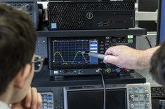 Uczniowie podczas zajęć,