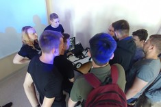 Rozmowy w przerwie między wykładami.