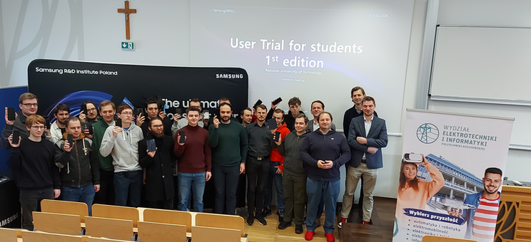 Zdjęcie grupowe uczestników programu,