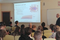 Studenci WEiI podczas wykładu