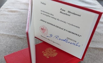 Medale Komisji Edukacji Narodowej dla pracowników Wydziału