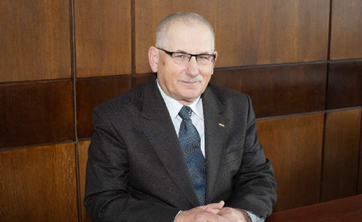 prof. dr hab. inż. Lesław Gołębiowski