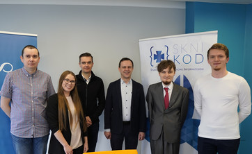 Zawarcie współpracy Koła Naukowego Informatyków "KOD" z firmą Ideo Sp. z.o.o.