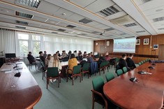 Uczniowie Regionalnego Centrum Edukacji Zawodowej w Biłgoraju podczas prezentacji oferty edukacyjnej WEiI i PRz.