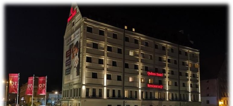 Hotel Qubus