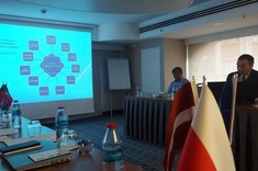 Slajd z prezentacji referatu.