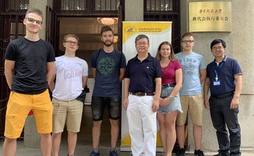 Studenci informatyki na studiach w Chinach
