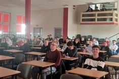 Uczniowie Zespołu Szkół Elektronicznych - uczestnicy wykładu.